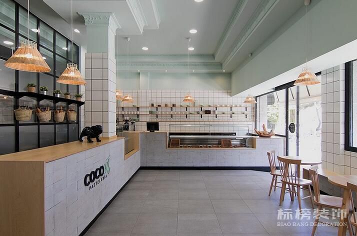 店鋪裝修：奶茶店如何裝修？5個(gè)技巧讓你生意興?。? /></div>
                </a>
                <i></i>
                <h4><em>12-11</em><span>2019</span></h4>
            </dt>
            <dd>
                <h5>
                    <a href=